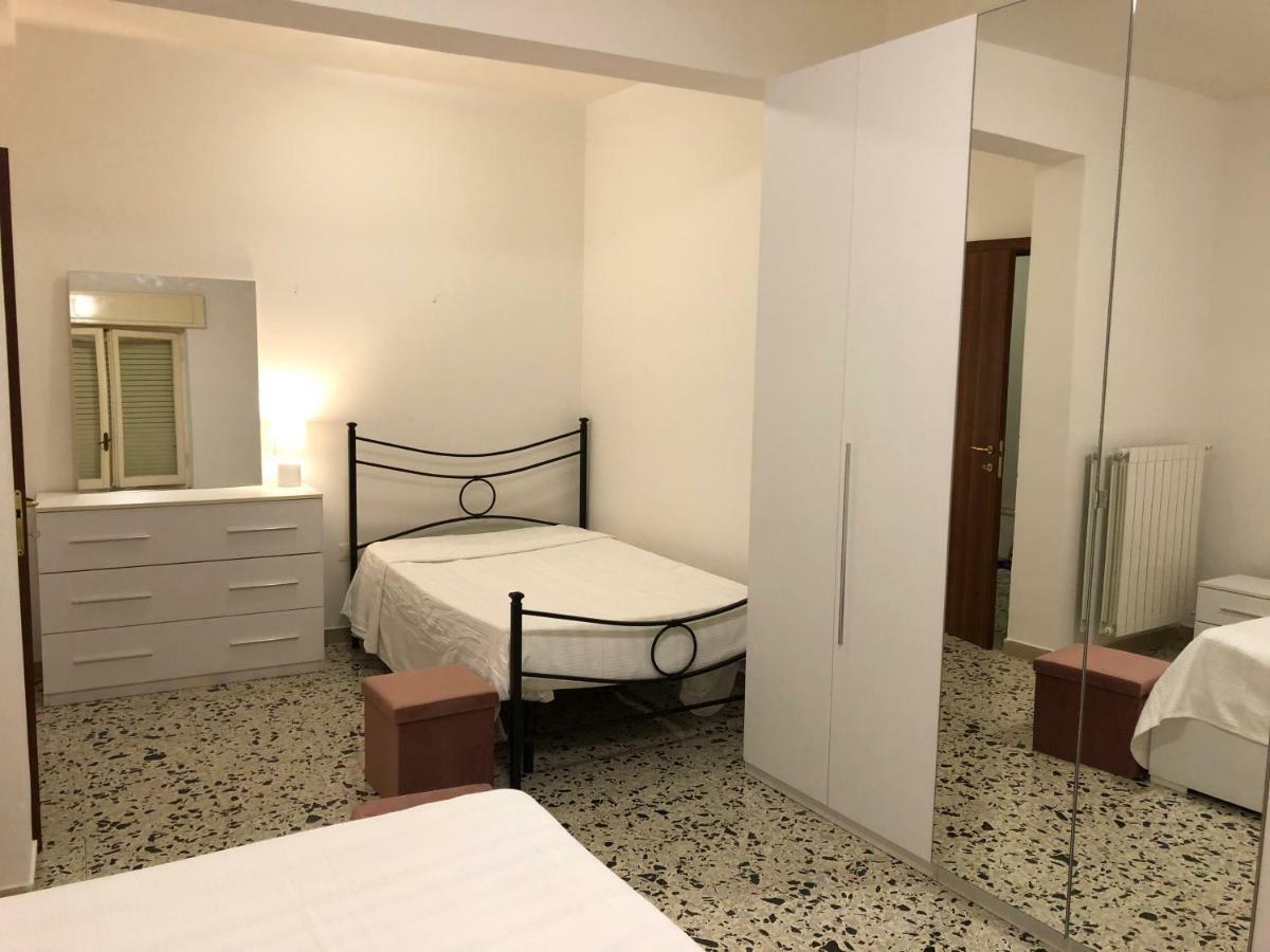 Terni In Centro Apartamento Exterior foto